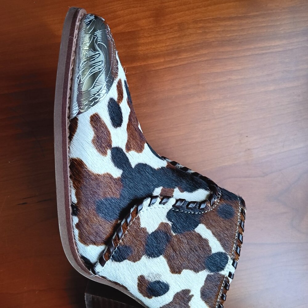 NWT Silver Toe Western Cow Print Animal Hair Heeled Mules - Picture 12 of 14